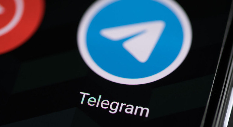 Ministro Alexandre de Moraes revoga suspensão do Telegram