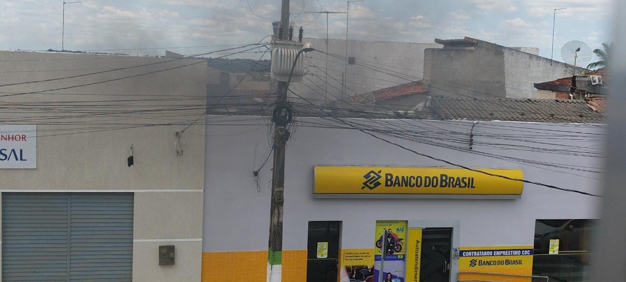 Incêndio do Banco do Brasil em Dores
