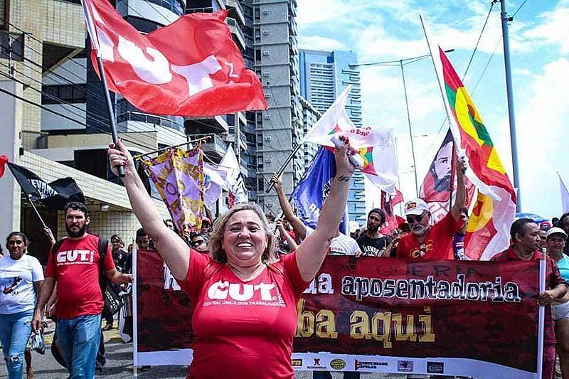 Sindicato anuncia ato pró Lula e irrita categoria
