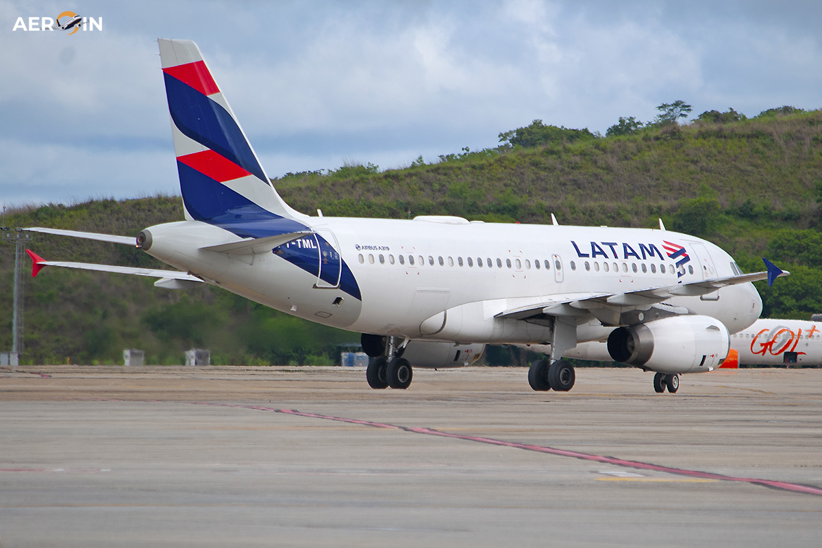 Avião da Latam faz pouso de emergência em Aracaju