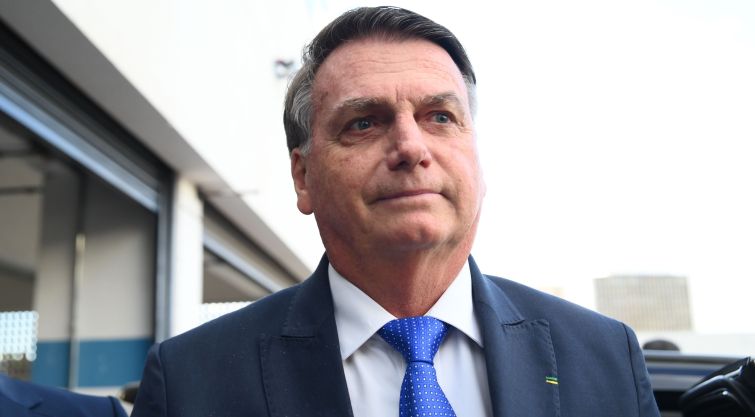 Bolsonaro entrega extratos bancários ao STF, após decisão de quebra de sigilo