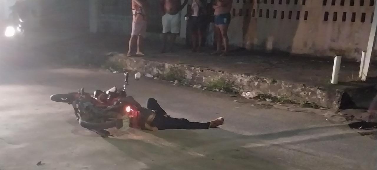 Um homem, de 43 anos, foi morto a tiros após sair de uma igreja localizada no Bairro Santos Dumont, na noite do último domingo, (27)